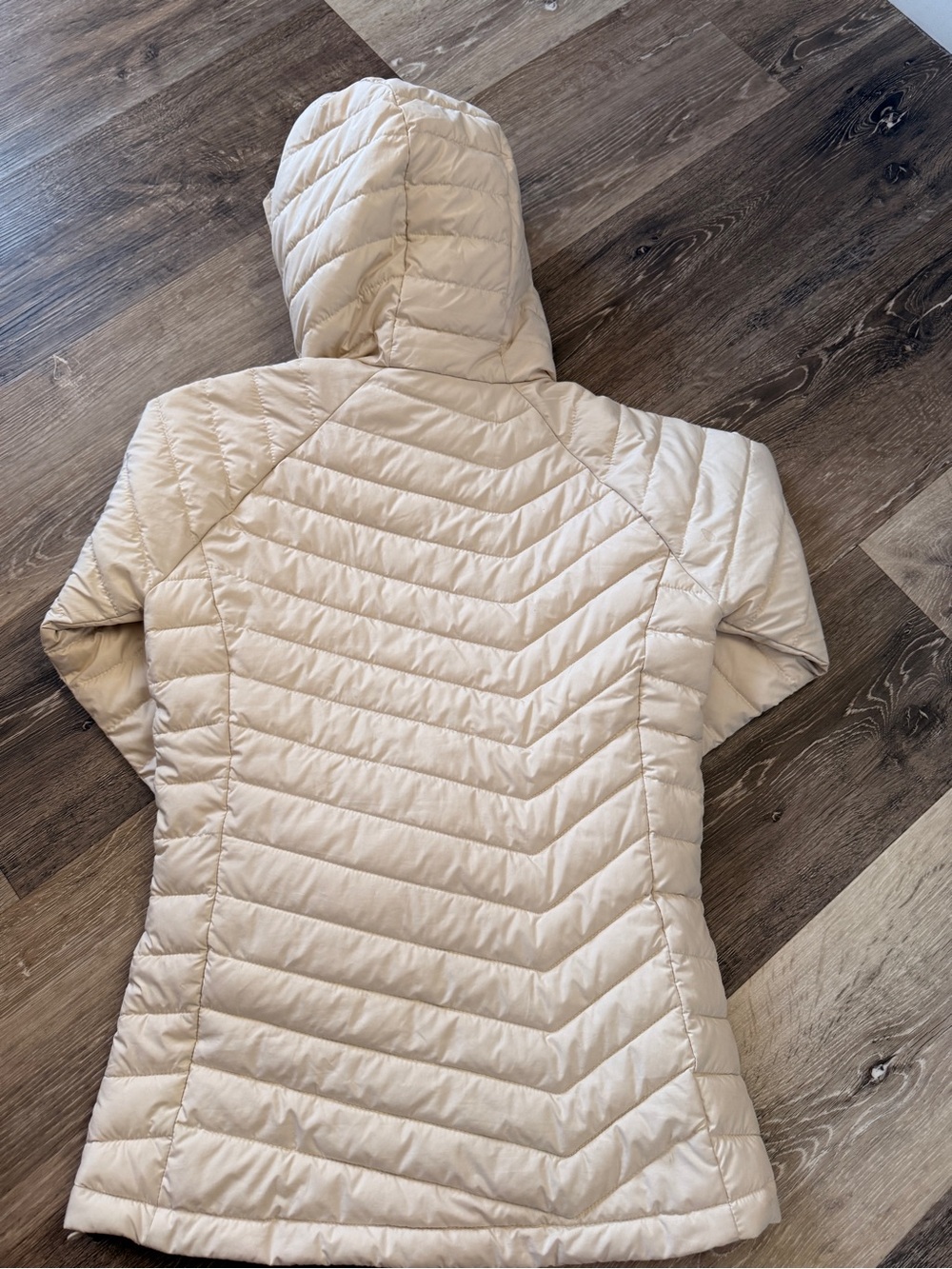 Columbia Women's Cream Quilted Hooded Puffer Jacket - Picture 4 of 5